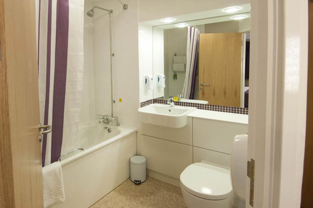 Premier Inn Swindon Central Rum bild